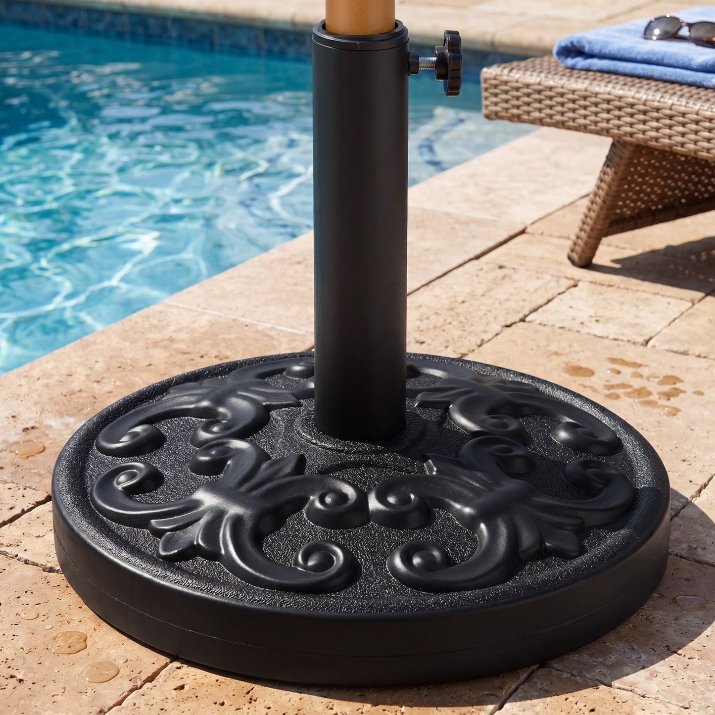 12 kg Heavy-duty Round Umbrella Stand with Adjustable Knob