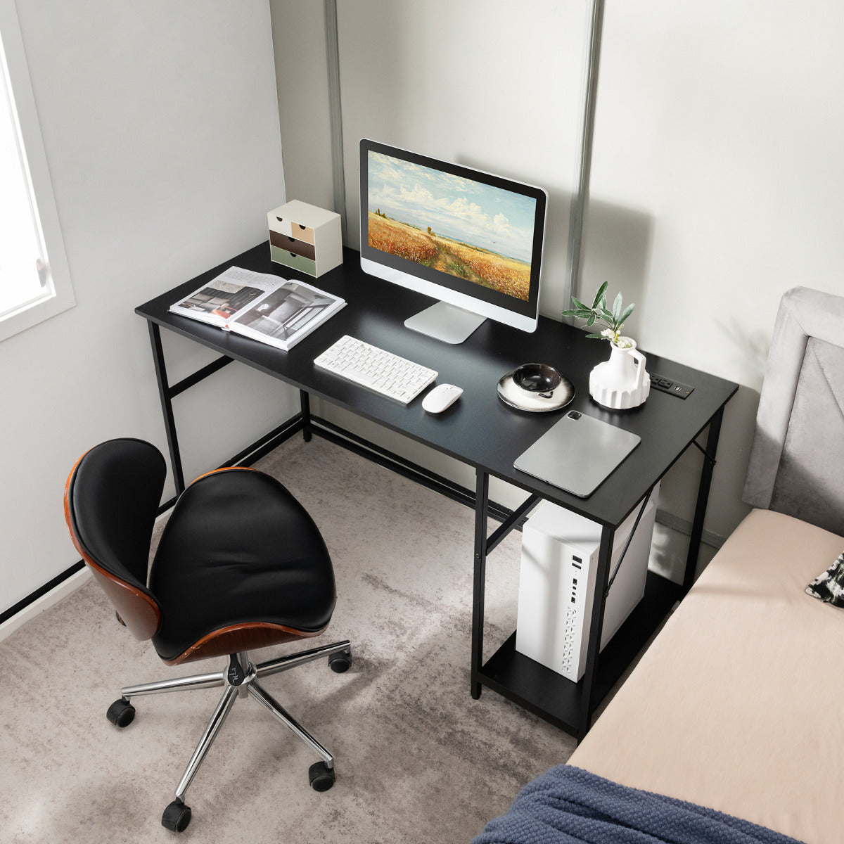 140 x 60 CM Computer Desk with Charging Station Home Office PC Desk with 4 Power Outlets and 2 USB Ports-Black