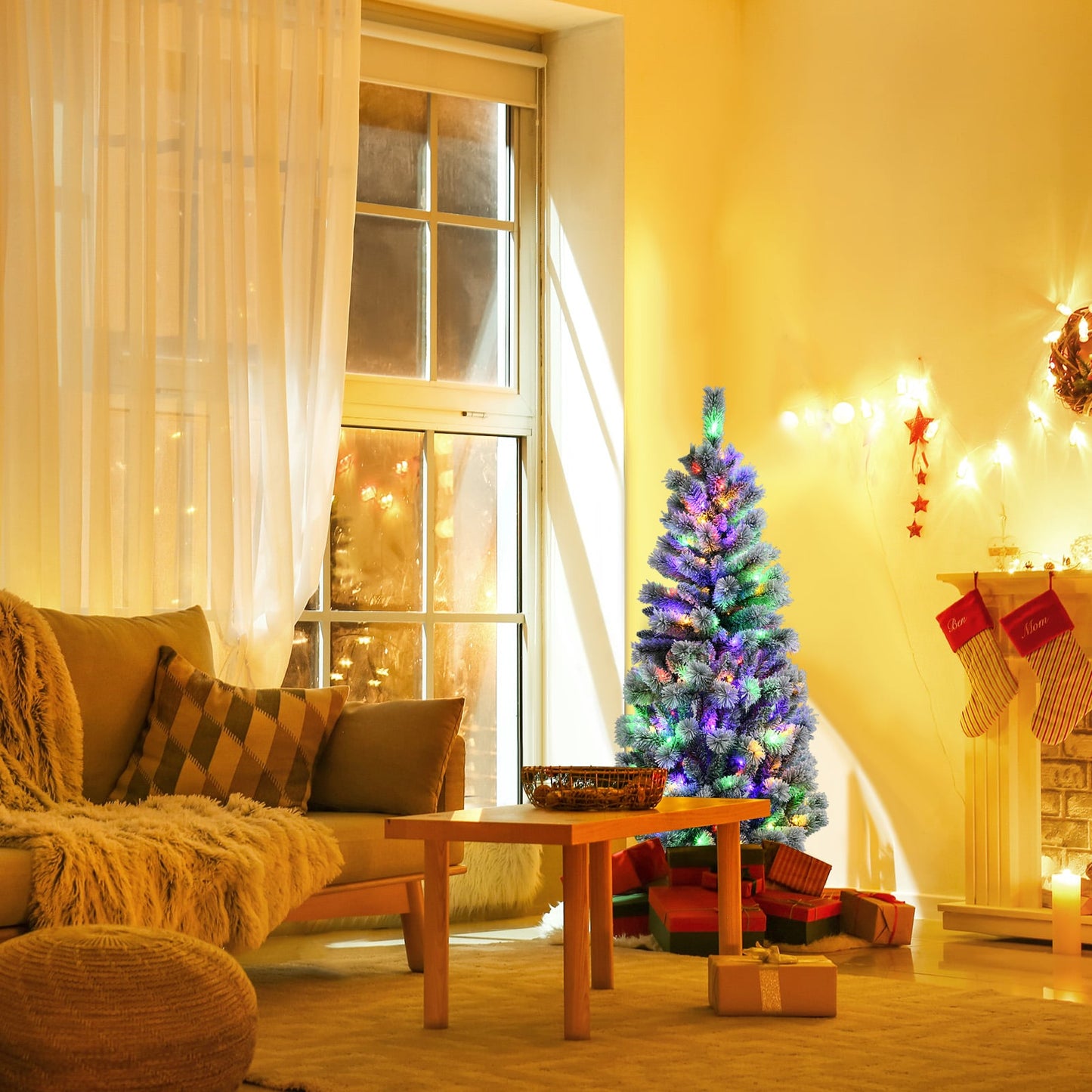 Illuminated Artificial Christmas tree with 140/200 LED lights-5FT