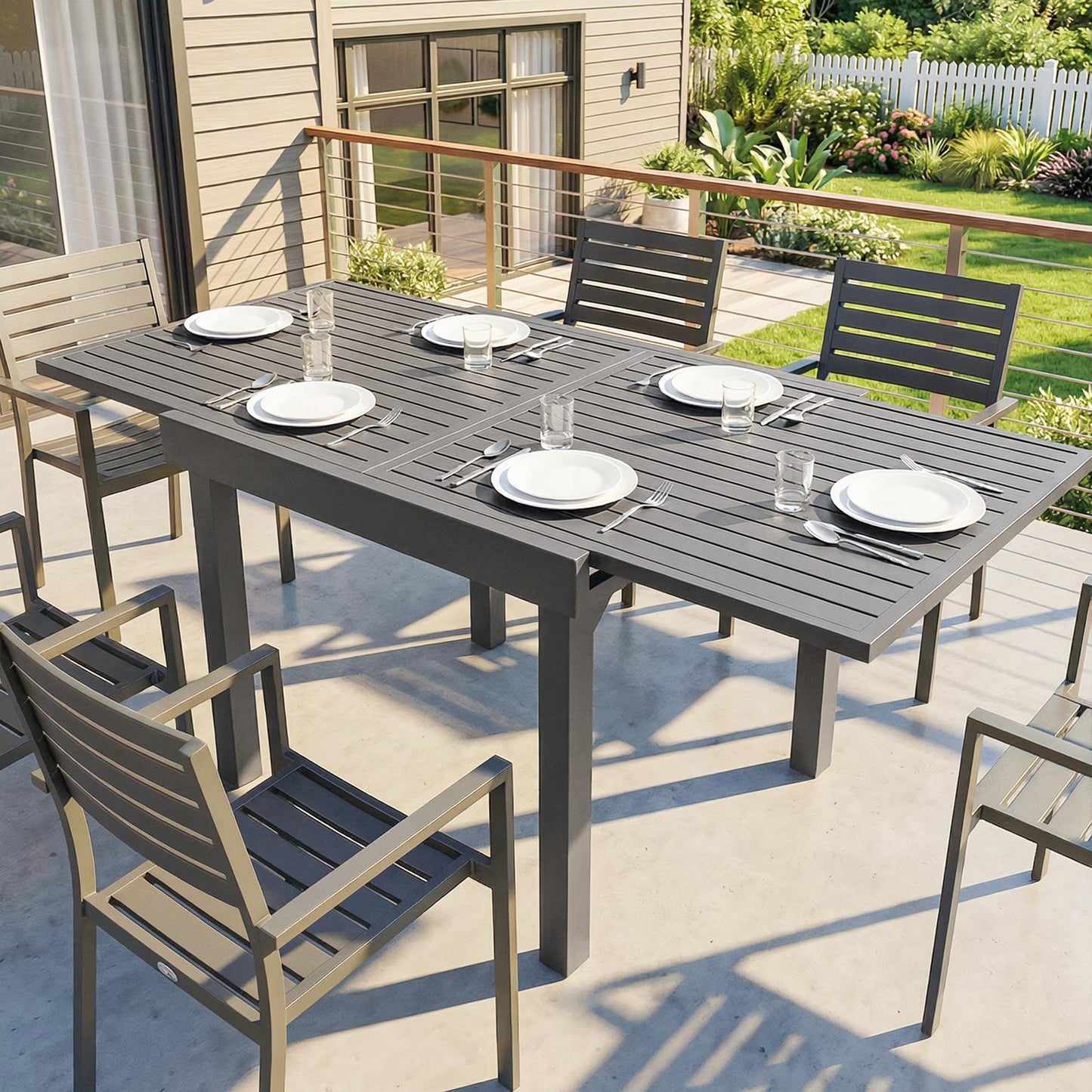 Outsunny Extending Garden Table for 4-8 People, Aluminium Outdoor Dining Table with Slatted Top, Dark Grey