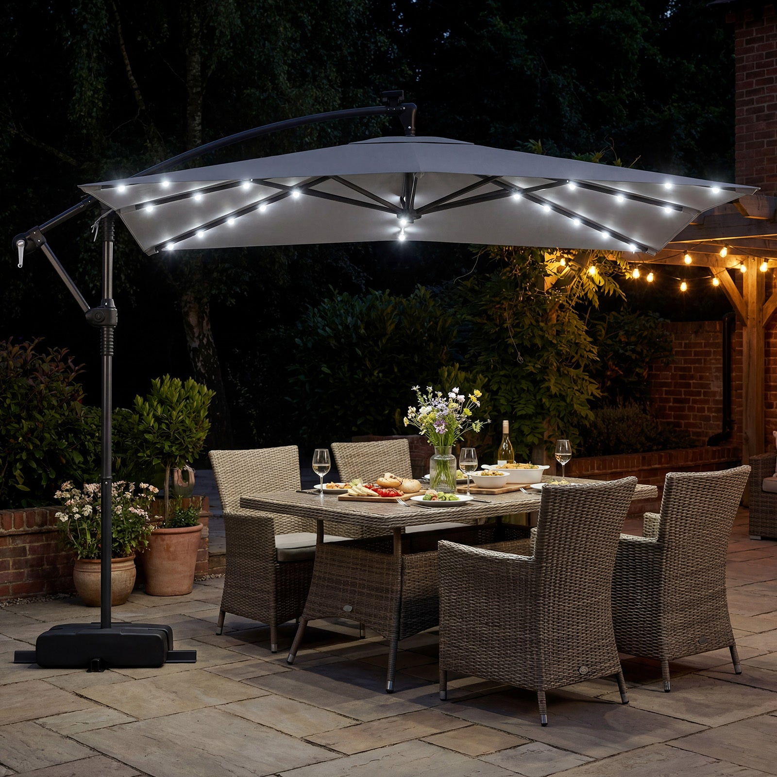 250 x 250 cm Solar LED Offset Cantilever Patio Umbrella Square Hanging Outdoor Market Umbrella-Grey