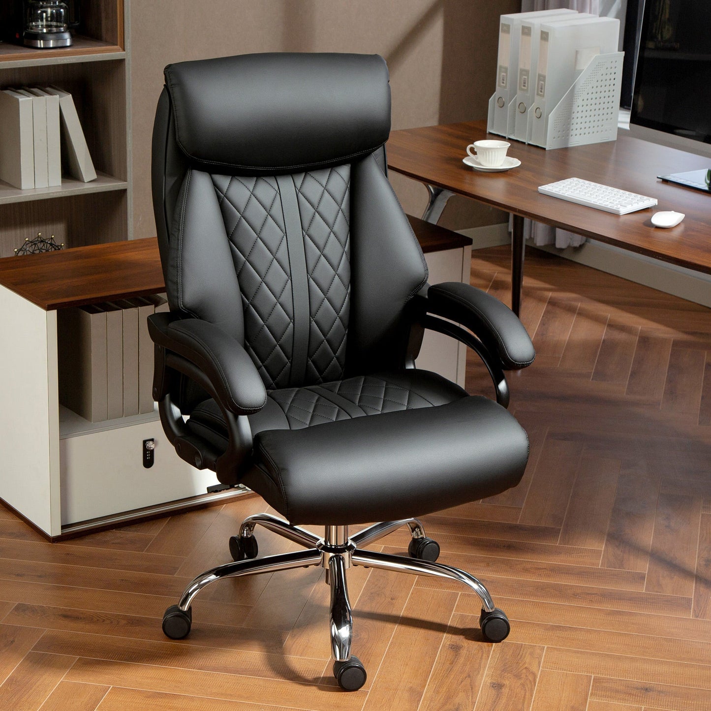 HOMCOM Executive Office Chair with Spring Padding - Black