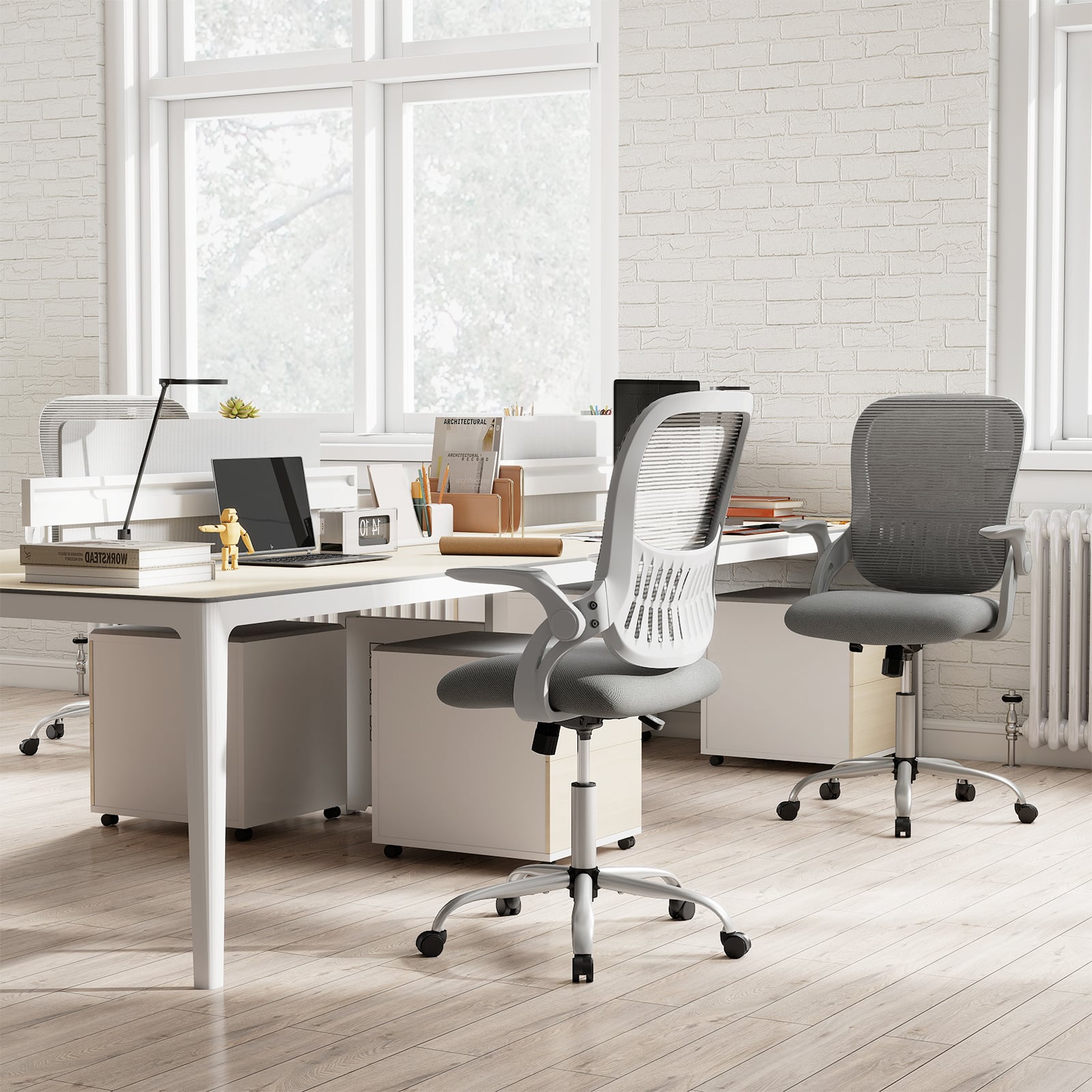 Home Office Chair Ergonomic Breathable Mesh Chair with Flip Up Armrests and Back Storage Space-Grey