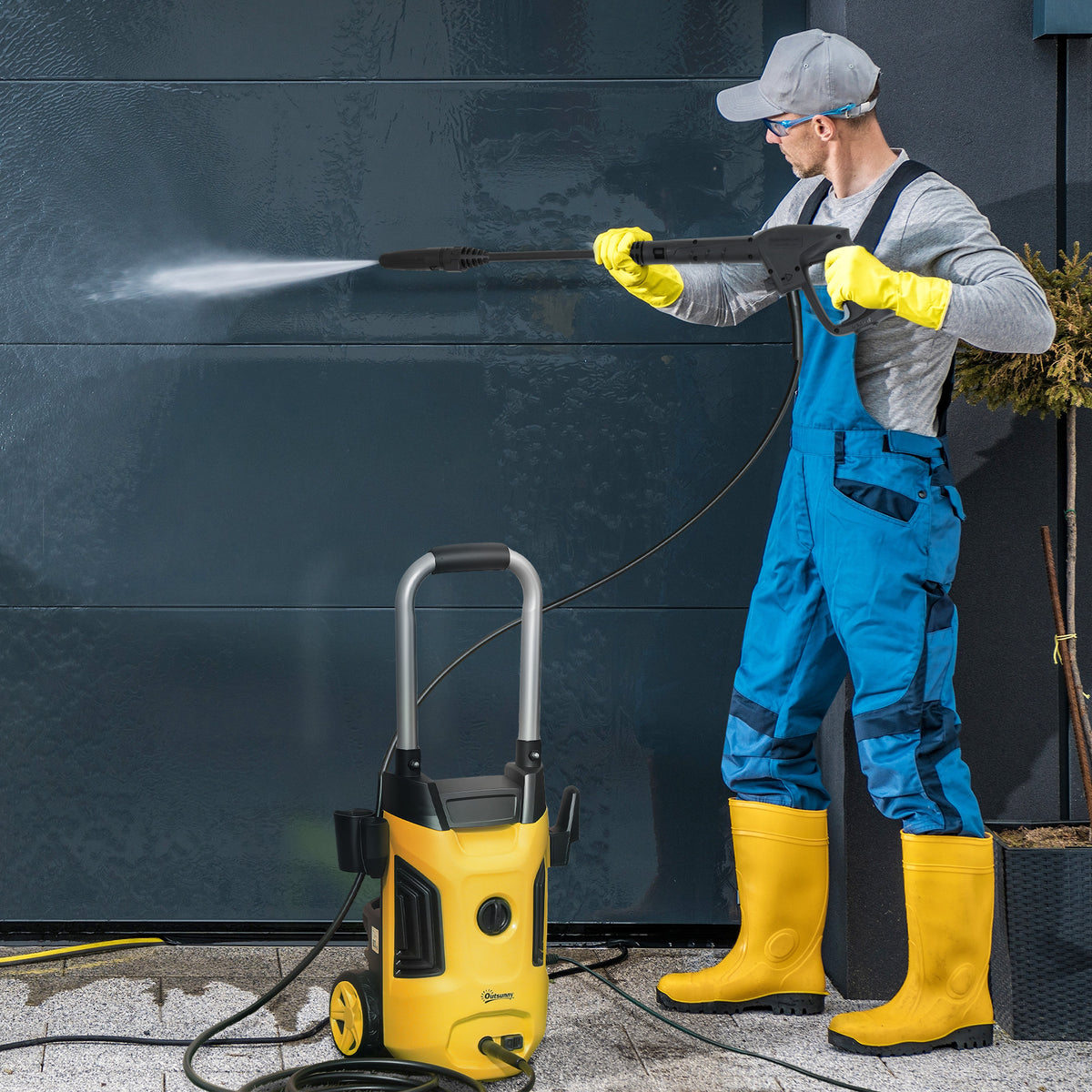 Outsunny 1800W 150-Bar Pressure Washer, with Adjustable Nozzle - Yellow