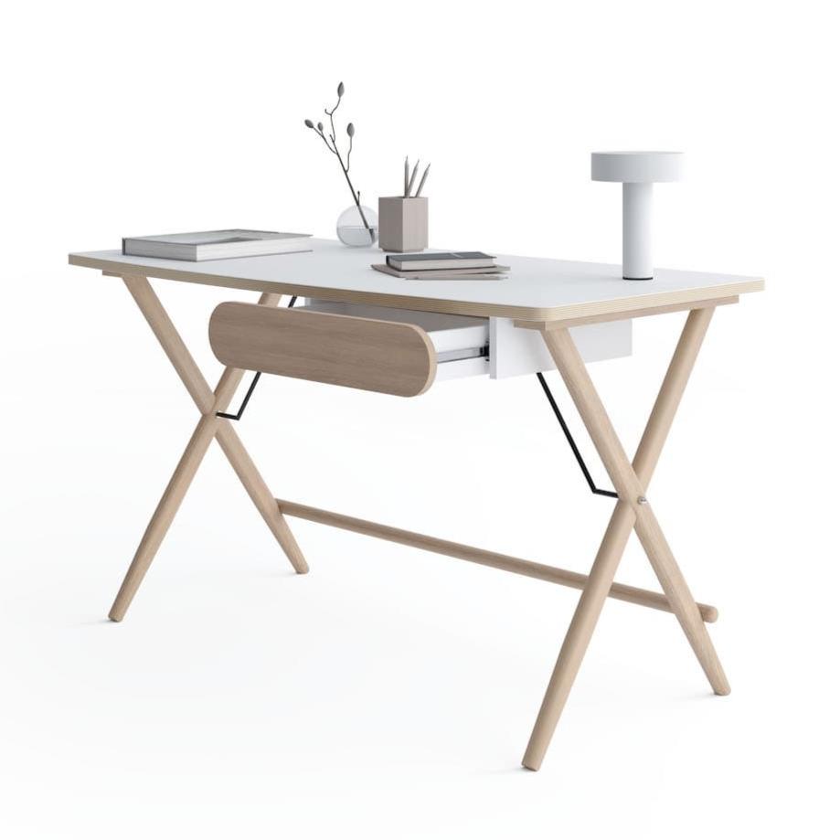 Match MW-01 Desk 135cm
