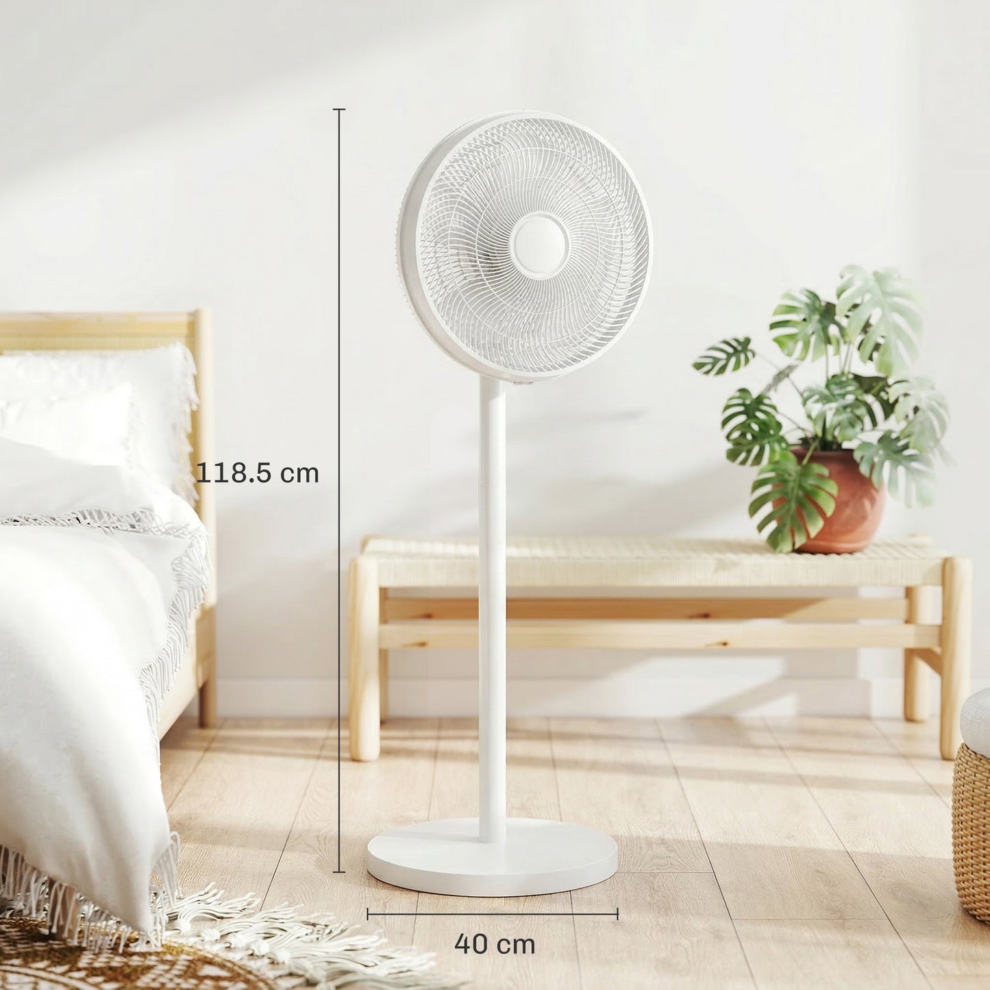 HOMCOM 40 cm Standing Fan, Cooling Floor Fan with 80° Oscillating, Adjustable Tilt and Height, 4 Speed, Remote Control, White