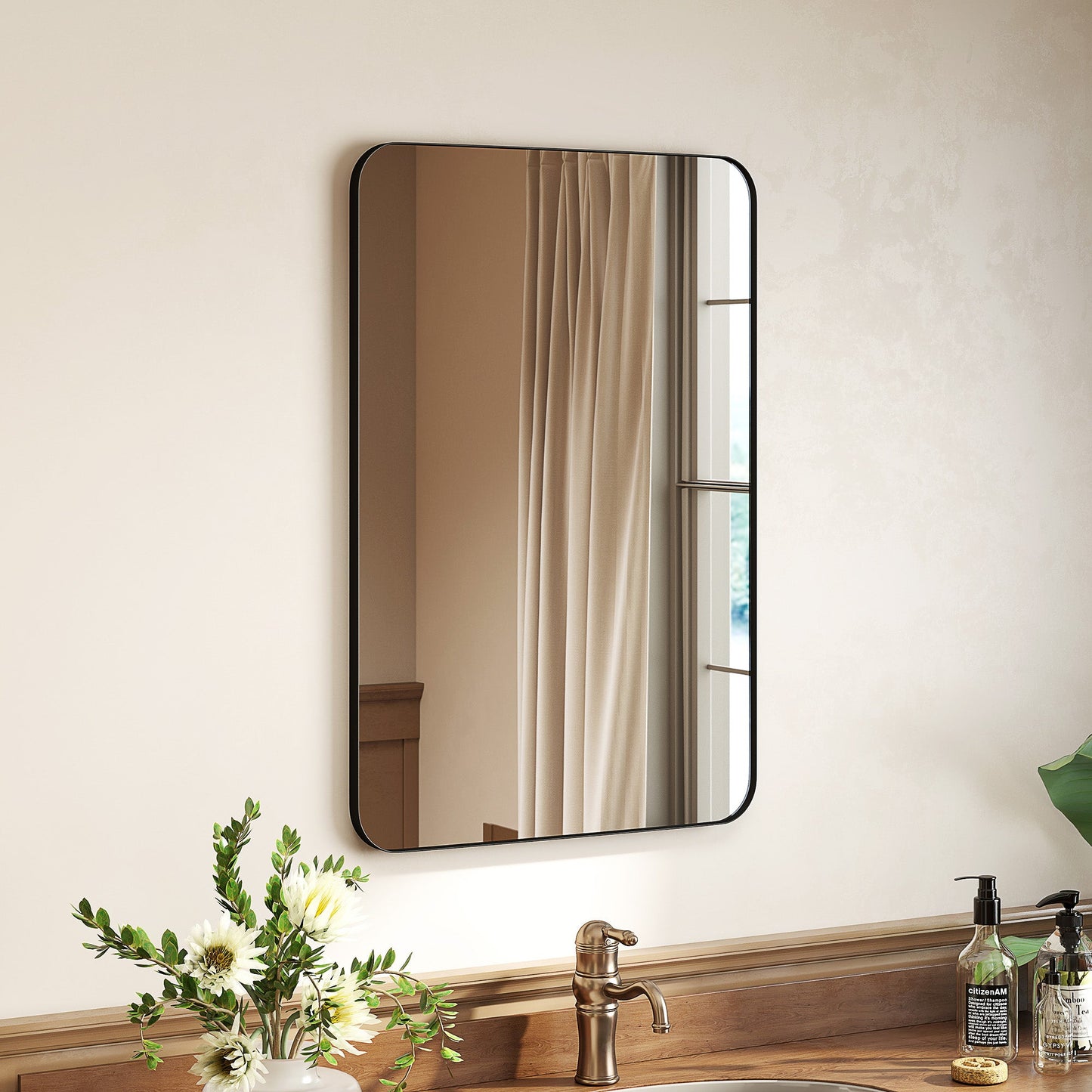 HOMCOM 90 x 60cm Curved Bathroom Mirror - Black