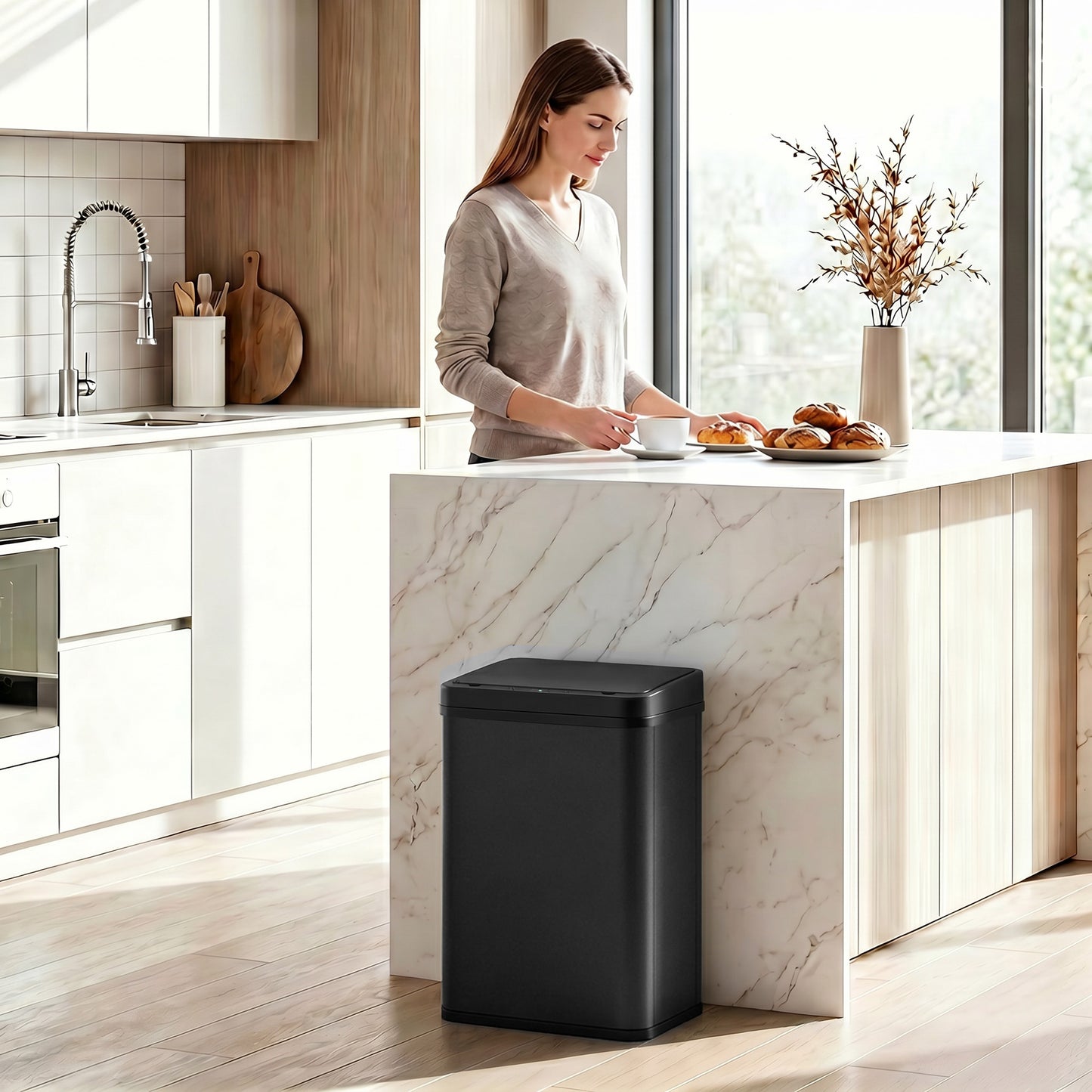 HOMCOM 40L Sensor Bin with Soft-Close Lid, Stainless Steel Automatic Touchless Motion Sensor Kitchen Bin, Black