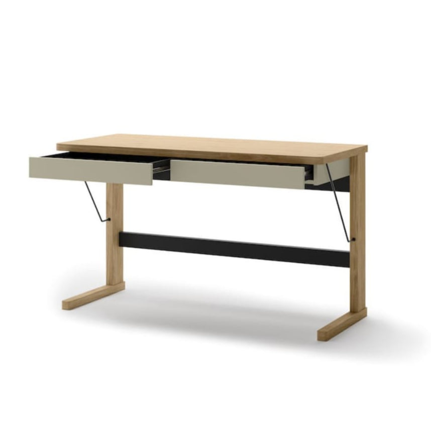 Ollie OL-06 Desk 131cm