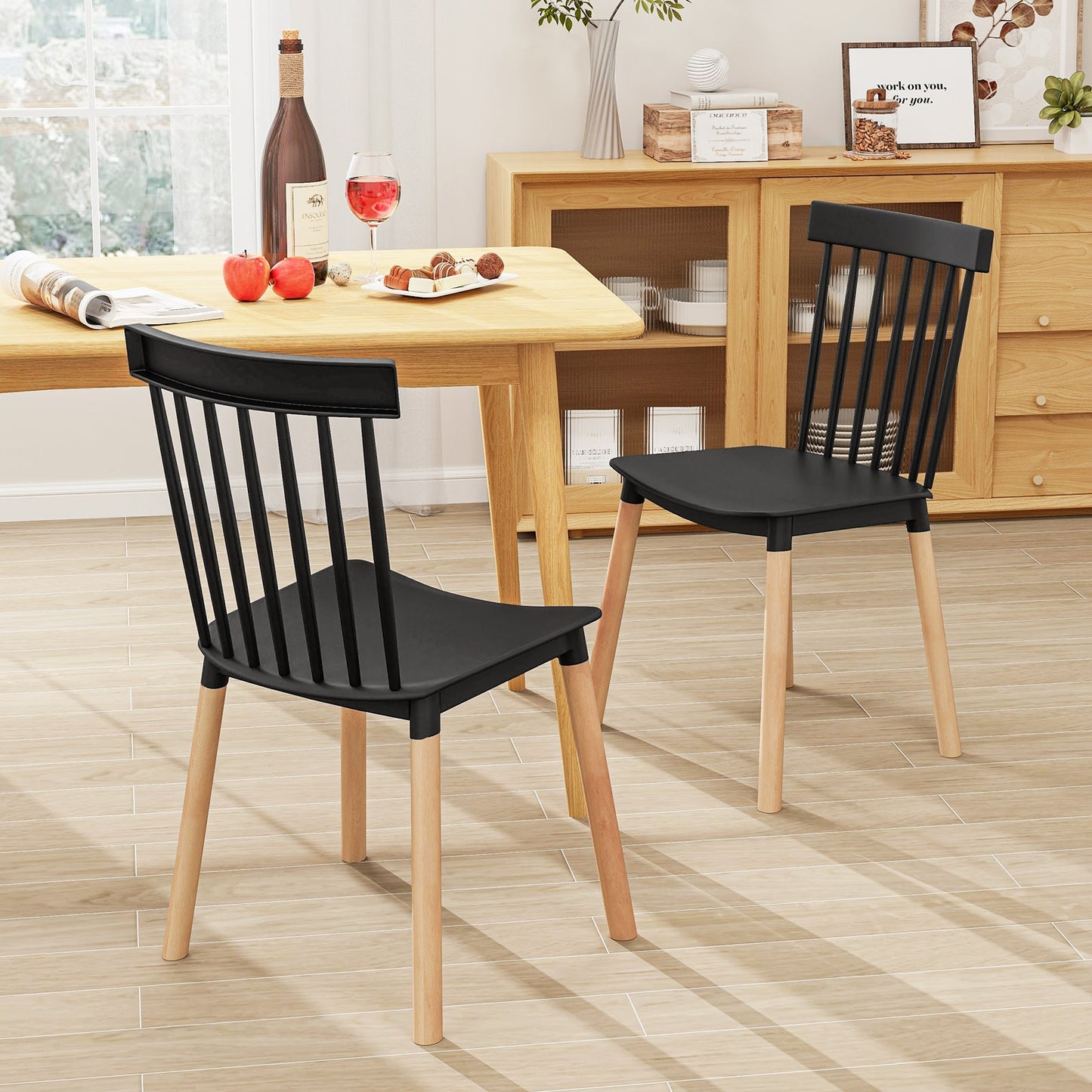 Set of 4 Windsor Dining Chairs with Spindle Backs and Curved Seats-Black