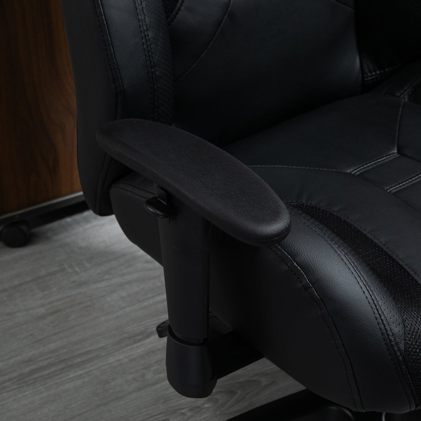 Vinsetto Racing Gaming Chair, Mesh & Faux Leather Computer Chair with High Back, Swivel Wheels, Adjustable Height and Armrest, Black