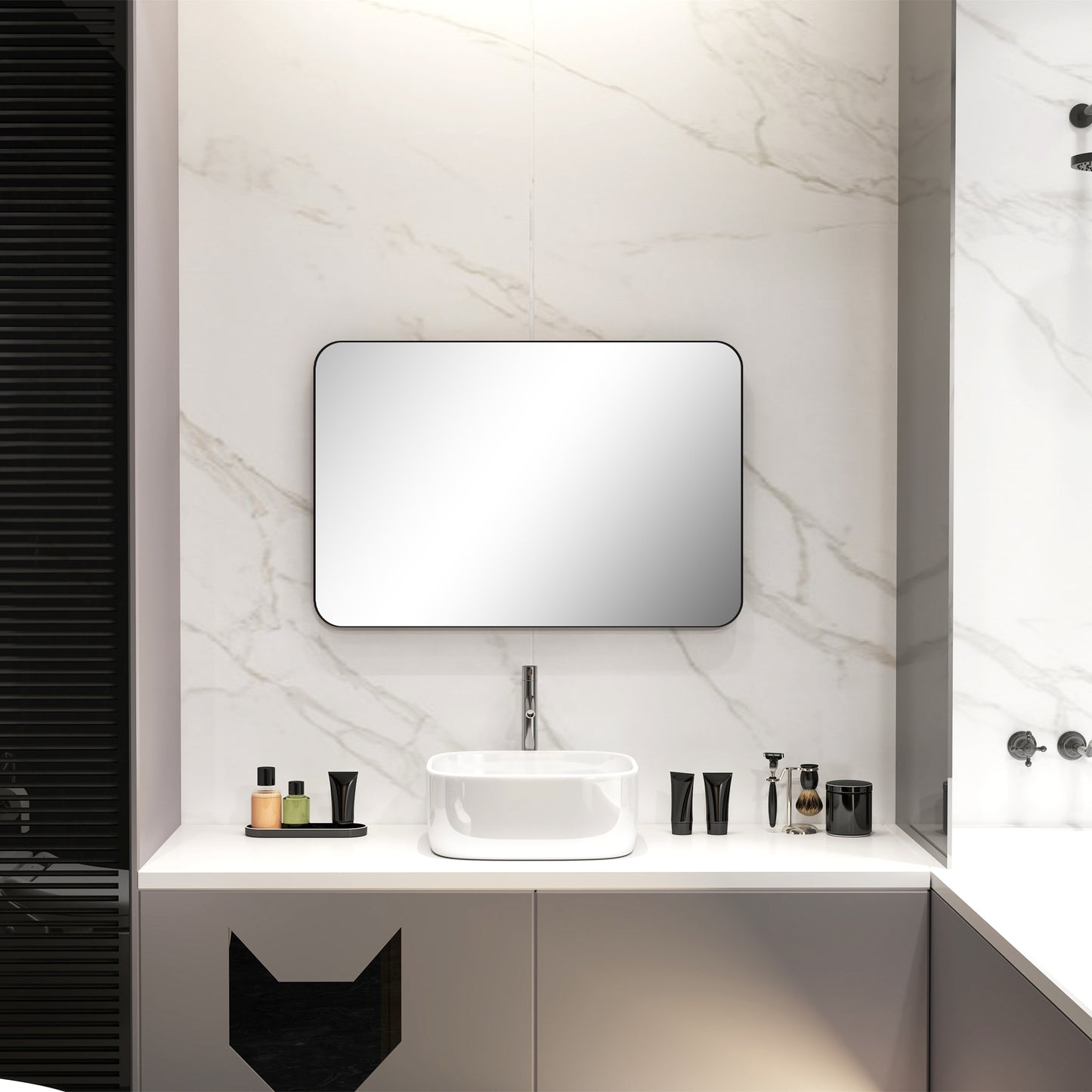 HOMCOM 90 x 60cm Curved Bathroom Mirror - Black