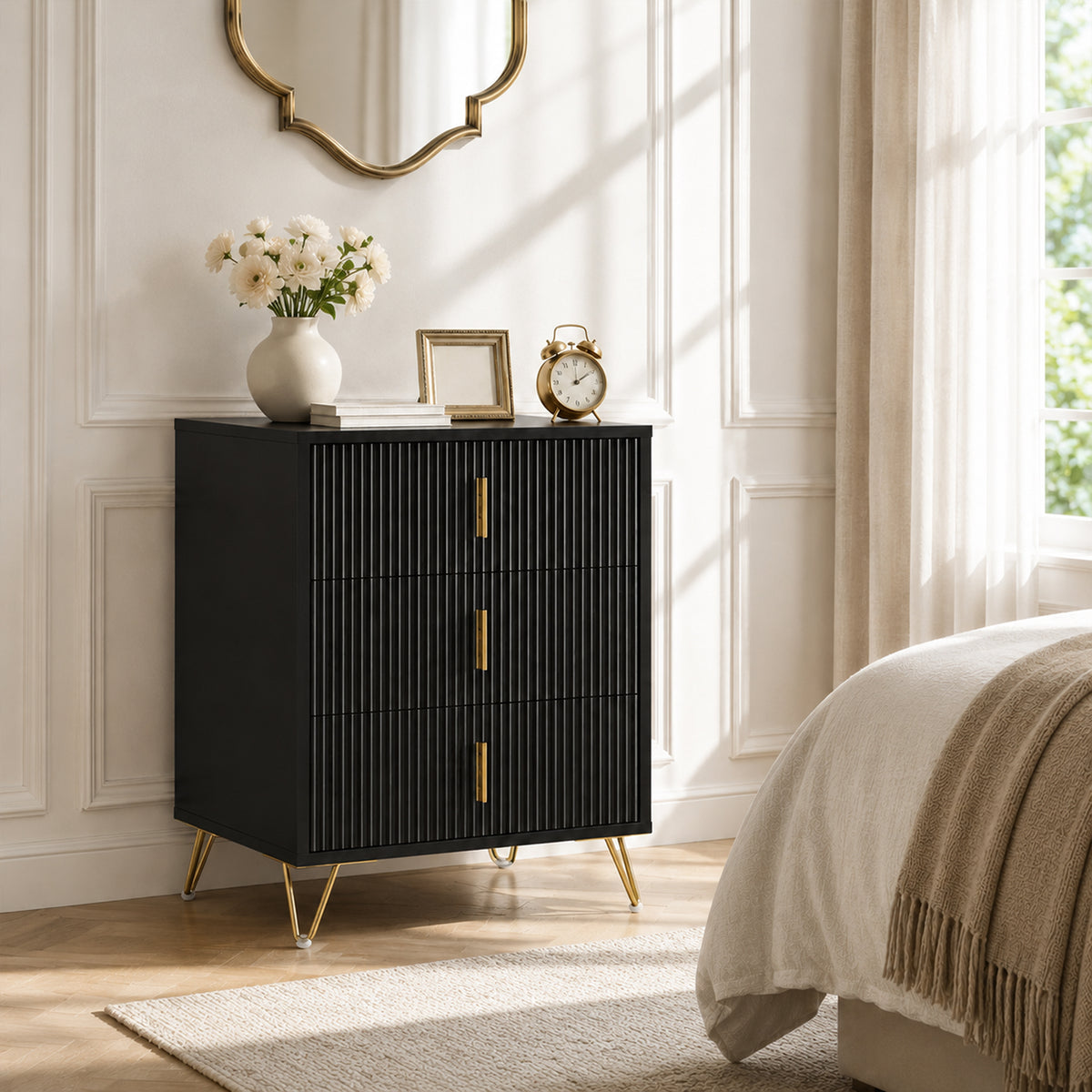 HOMCOM Modern 3-Drawer Dresser, Fluted Bedroom Dresser Chest of Drawers with Metal Legs and Steel Handles for Bedroom, Black