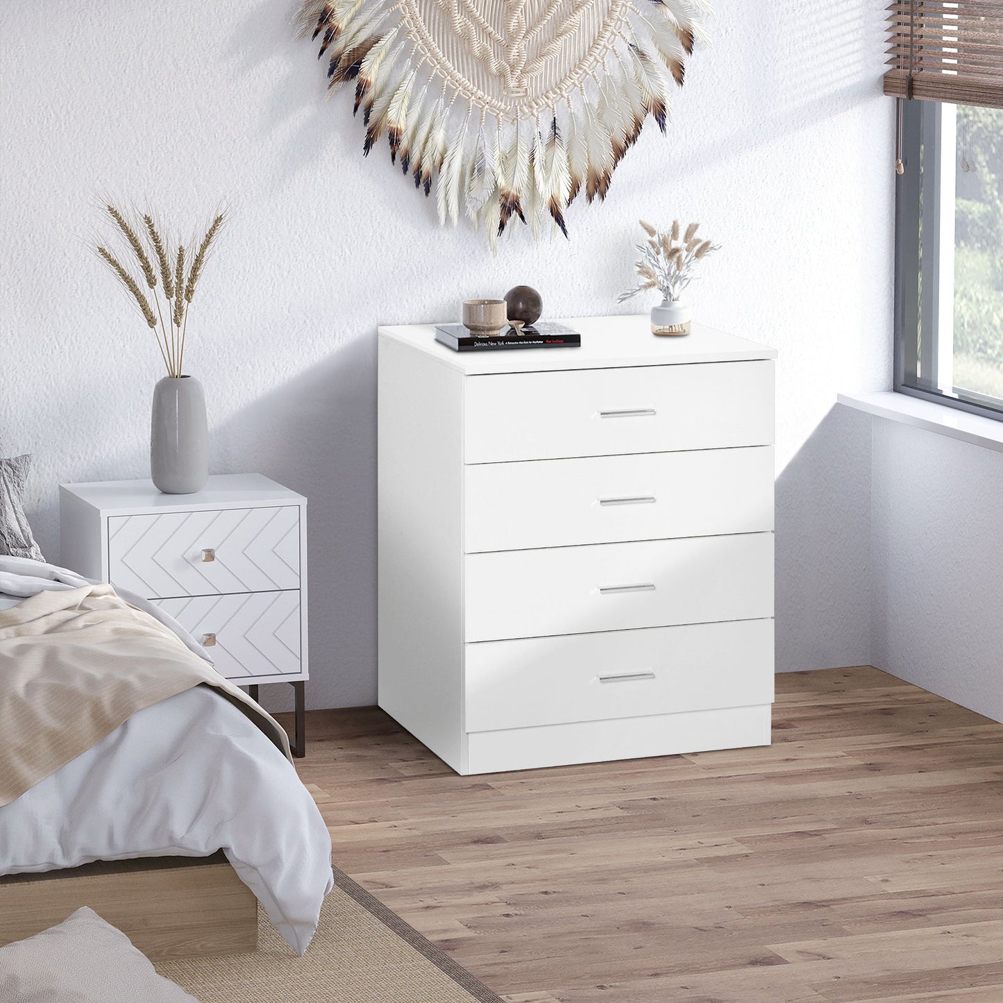 HOMCOM Chest of Drawers, 4 Drawers Storage Cabinet with Metal Rails, Anti-Tip for Playroom, Nursery Room, Hallway, etc