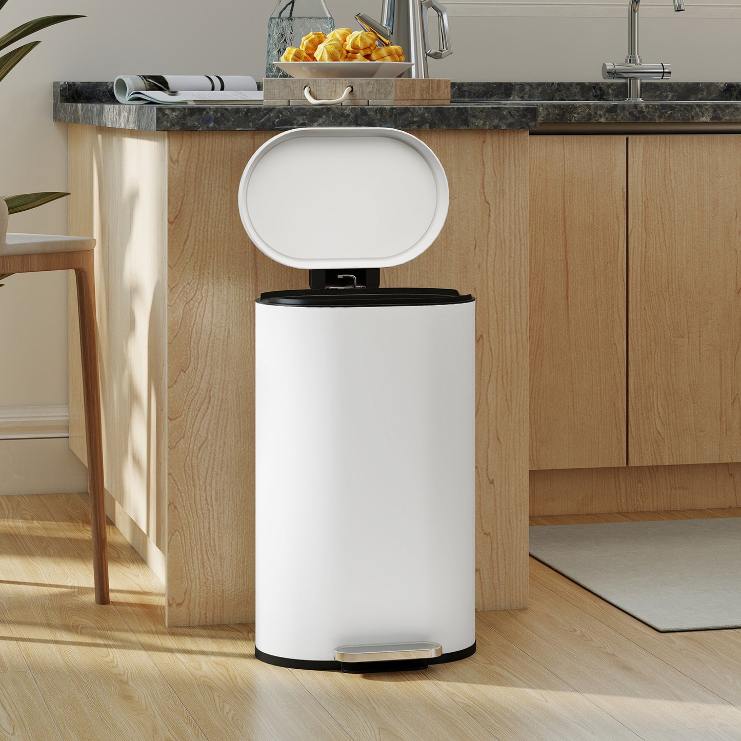 HOMCOM 30 L Modern Curved Kitchen Bin - Cream