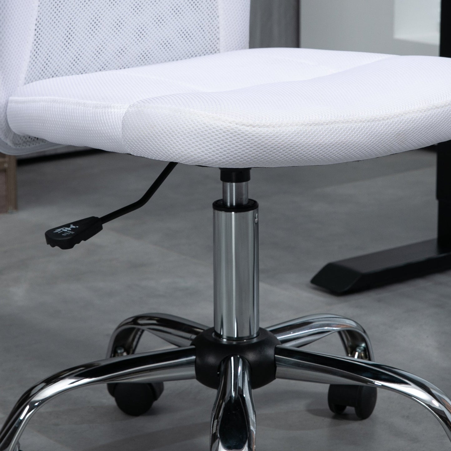 Vinsetto Computer Desk Chair, Mesh Office Chair with Adjustable Height and Swivel Wheels, Armless Study Chair, White