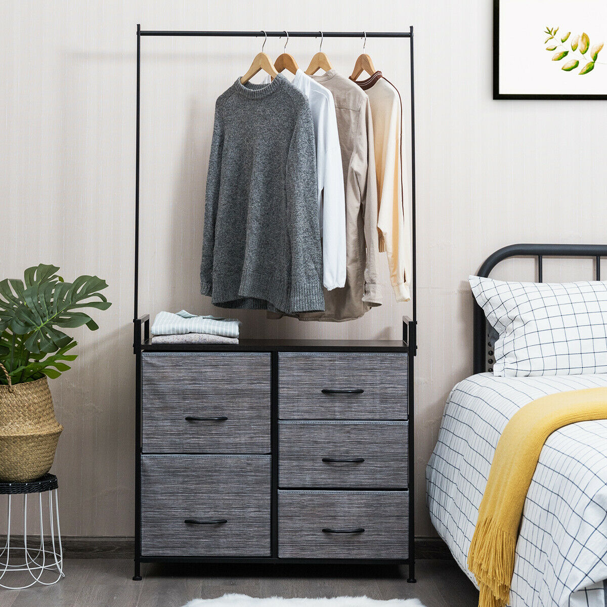 Chest of Drawers with Hanging Rail
